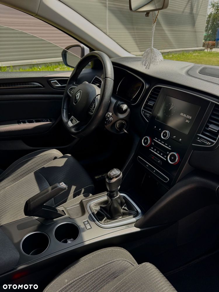 Renault Megane ENERGY TCe 100 LIMITED - 39