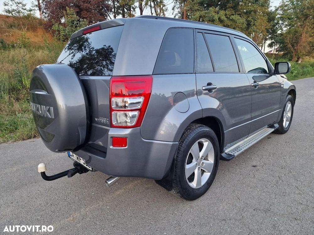 Suzuki Grand Vitara 1.9 DDiS Comfort DPF Family - 6