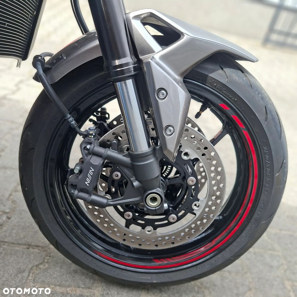 Kawasaki Z 900 - 14