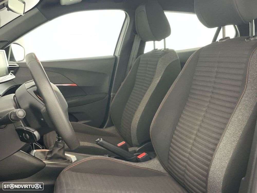 Peugeot 2008 1.2 PureTech Active - 16
