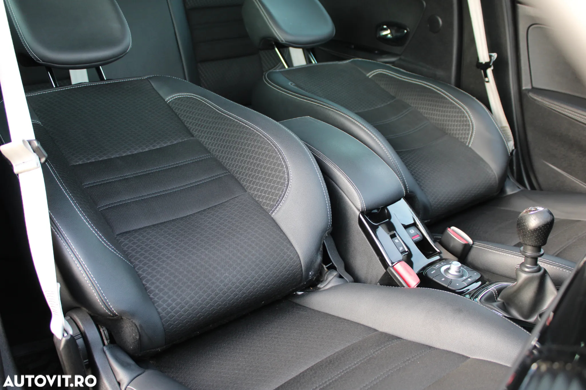 Renault Megane ENERGY dCi 130 Start & Stop Bose Edition - 31