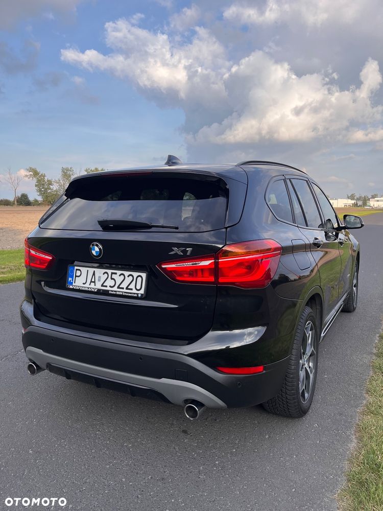 BMW X1 xDrive20d xLine - 8