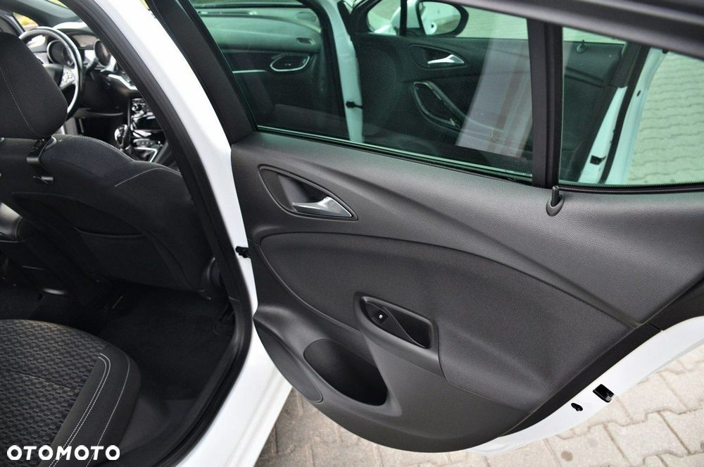 Opel Astra - 22