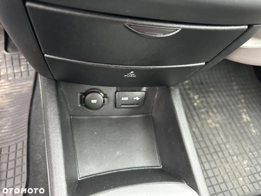 Kia Ceed 1.4 CVVT LX - 23