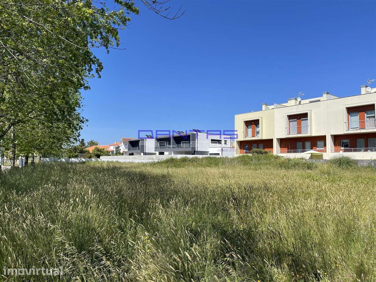 Lote de terreno a poucos minutos do centro de Viana do Castelo - Grande imagem: 2/27