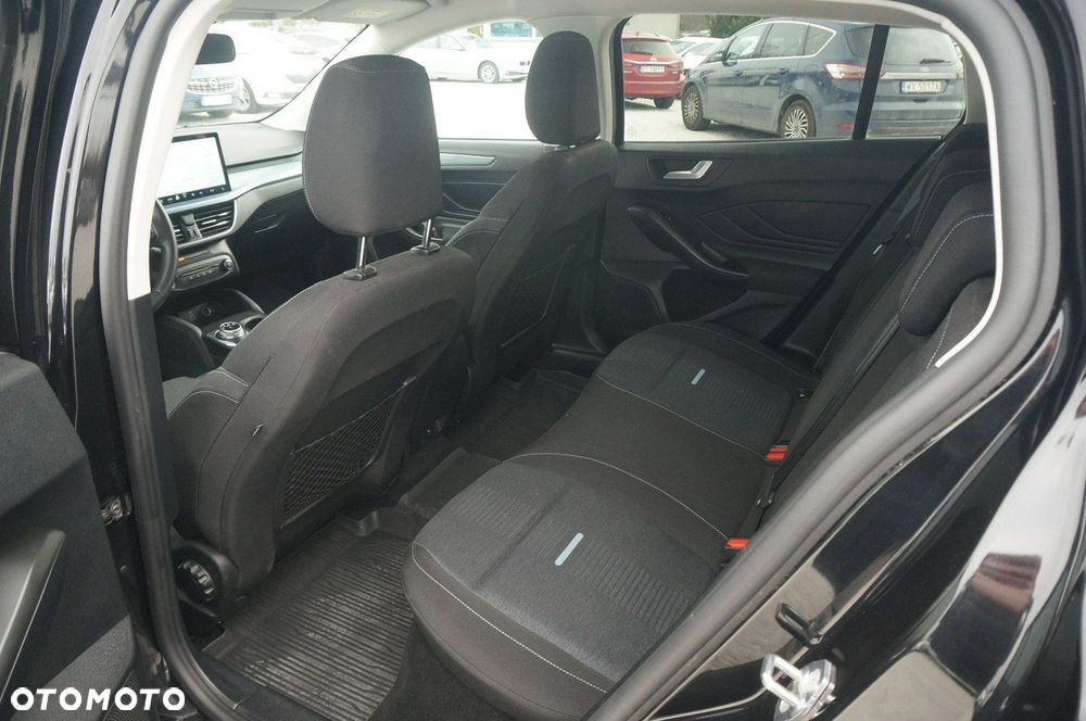 Ford Focus - 24