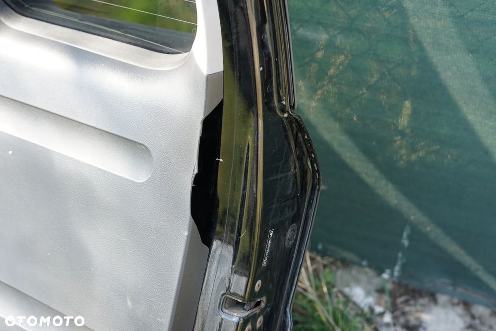 Klapa bagażnika tył Toyota RAV4 III 5d 202 - 16