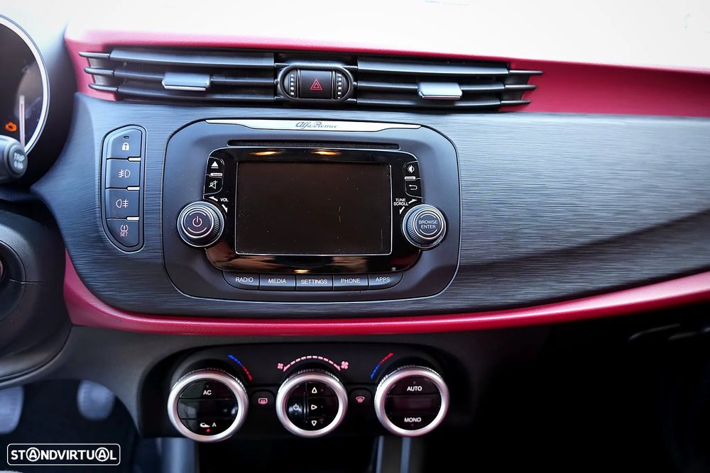 Alfa Romeo Giulietta 2.0 JTDM Super - 18