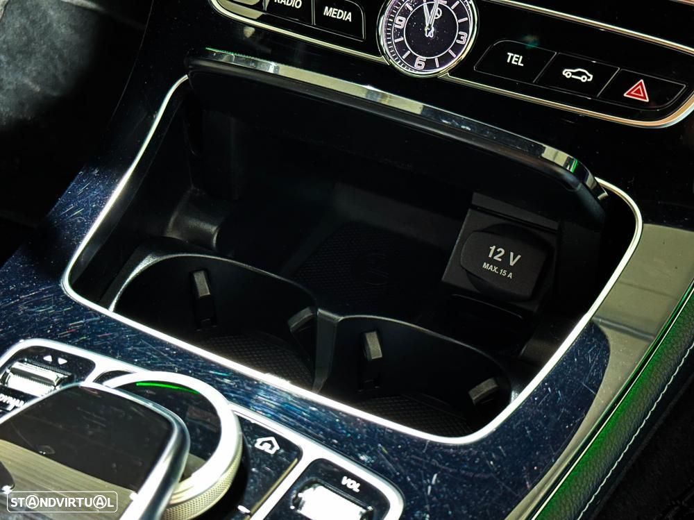 Mercedes-Benz E 350 e AMG - 37