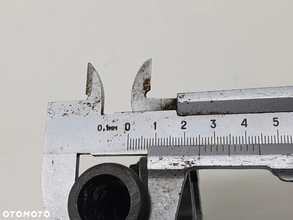 POMPA WODU OBUDOWA DEKIEL WIRNIK  BENELLI 302 - 16