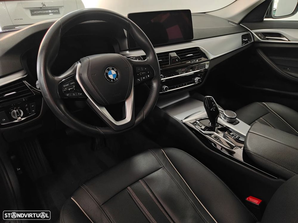 BMW 530 e iPerformance Line Luxury - 44
