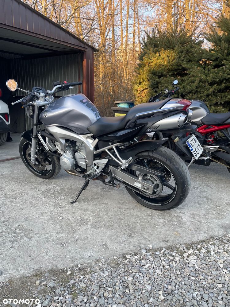 Yamaha FZ6 - 4