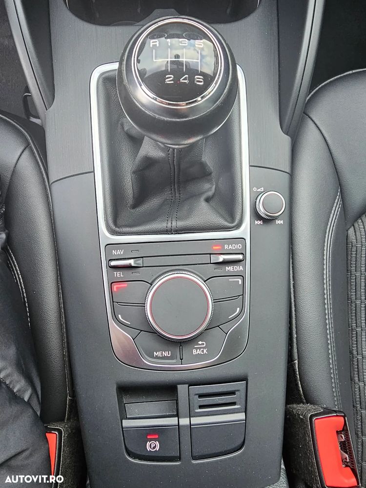 Audi A3 Limuzina 1.6 TDI clean Attraction - 16