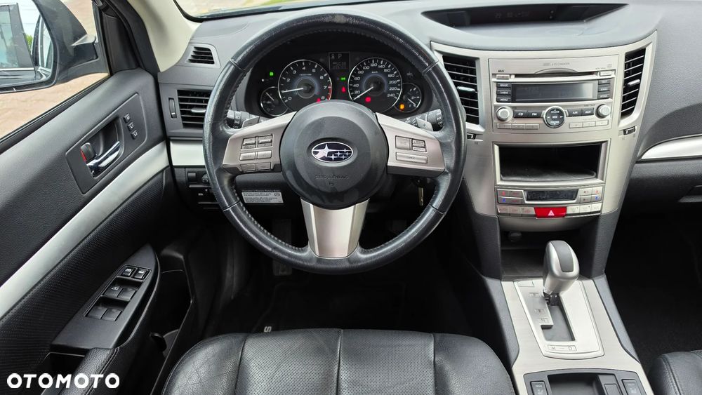 Subaru Legacy - 9