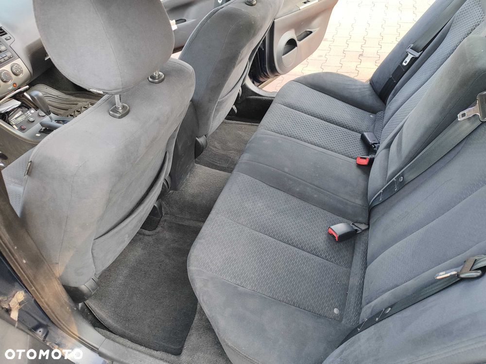 Nissan Altima - 3