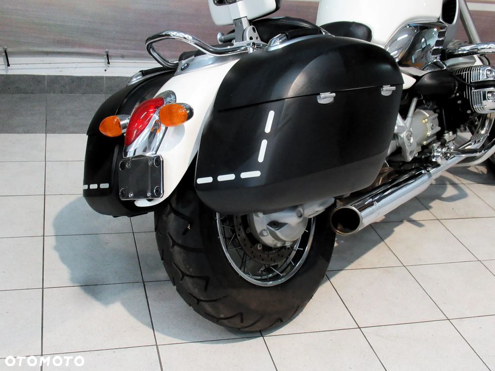 BMW R - 22
