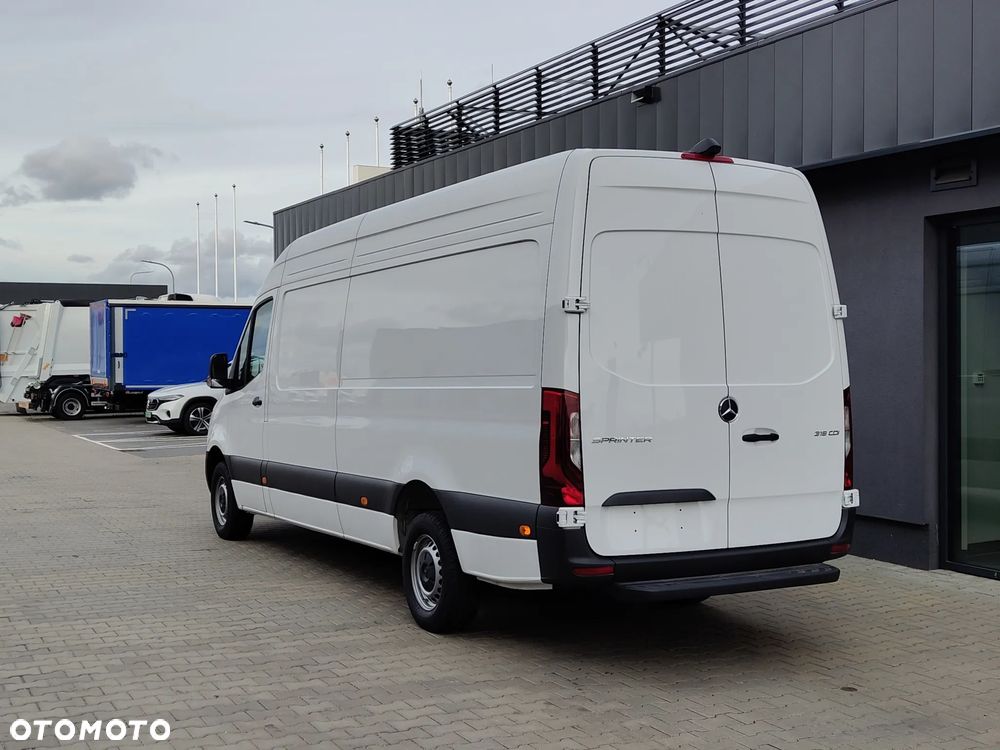 Mercedes-Benz Sprinter 319 CDI - 9