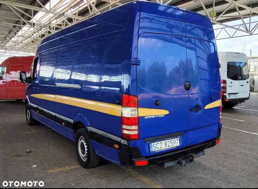 Mercedes-Benz Sprinter - 7