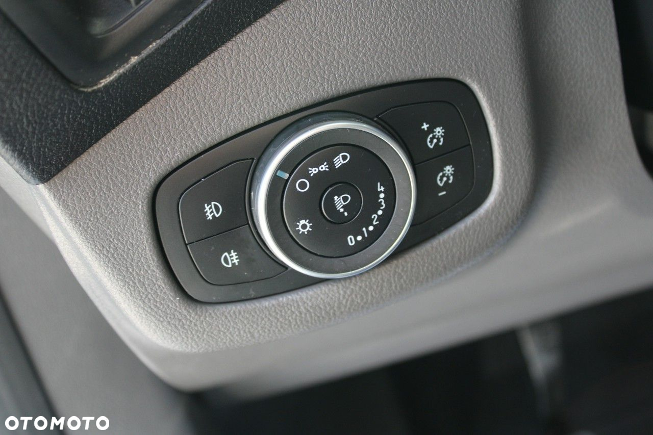 Ford Transit Connect - 16
