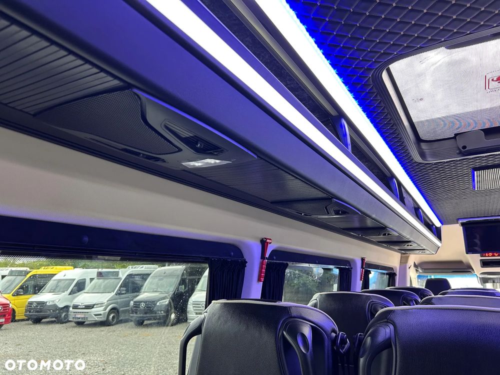 Mercedes-Benz Sprinter 519 - 8