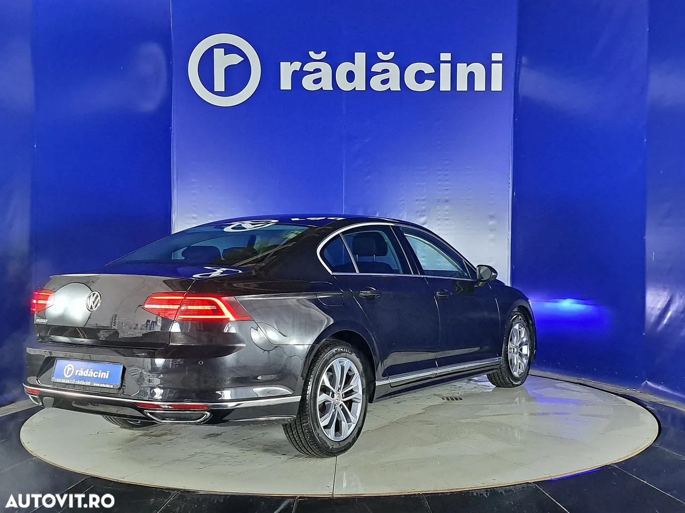 Volkswagen Passat - 3