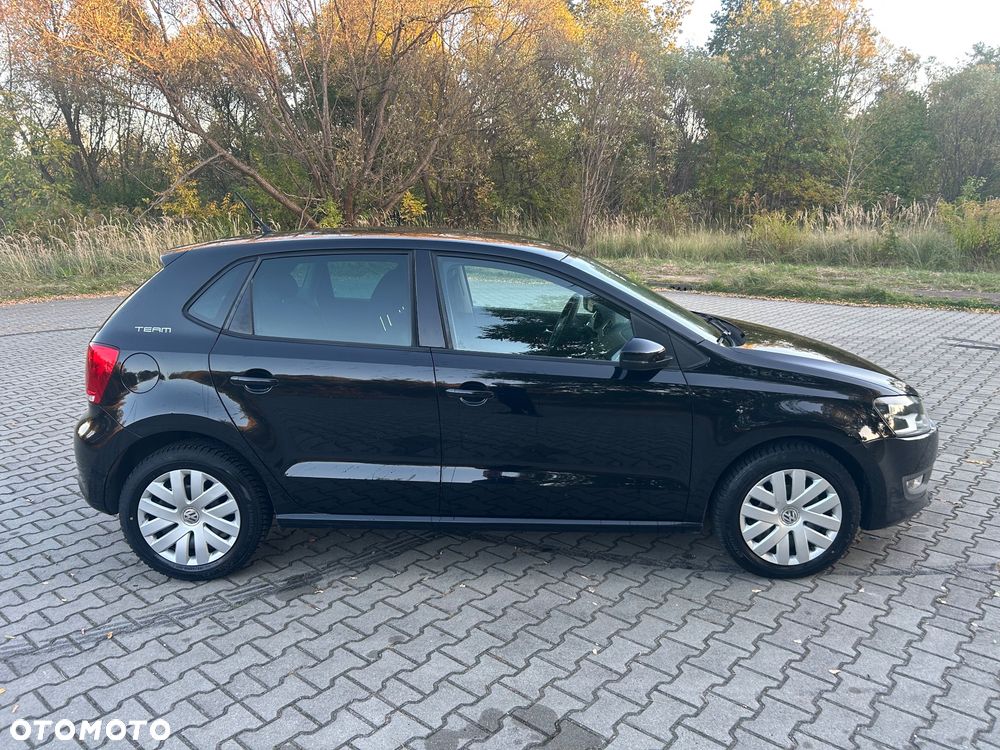 Volkswagen Polo 2011 photo 4