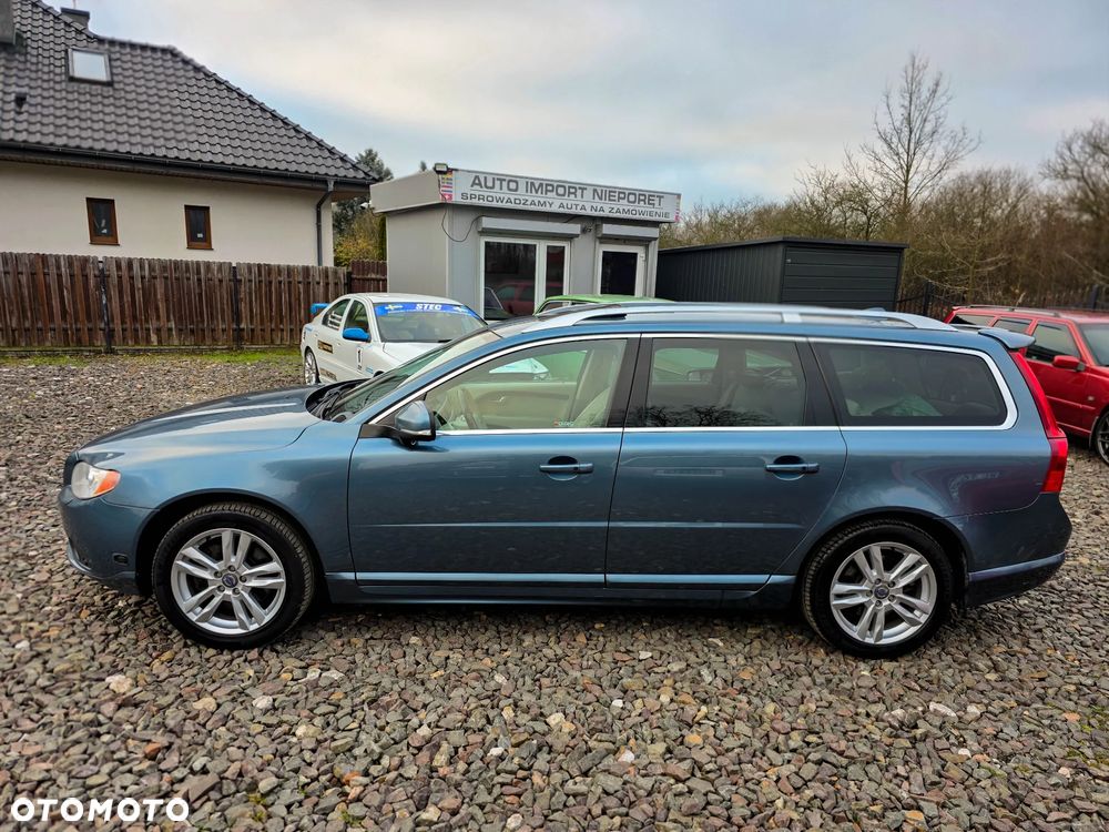 Volvo V70 2.5T Summum - 4