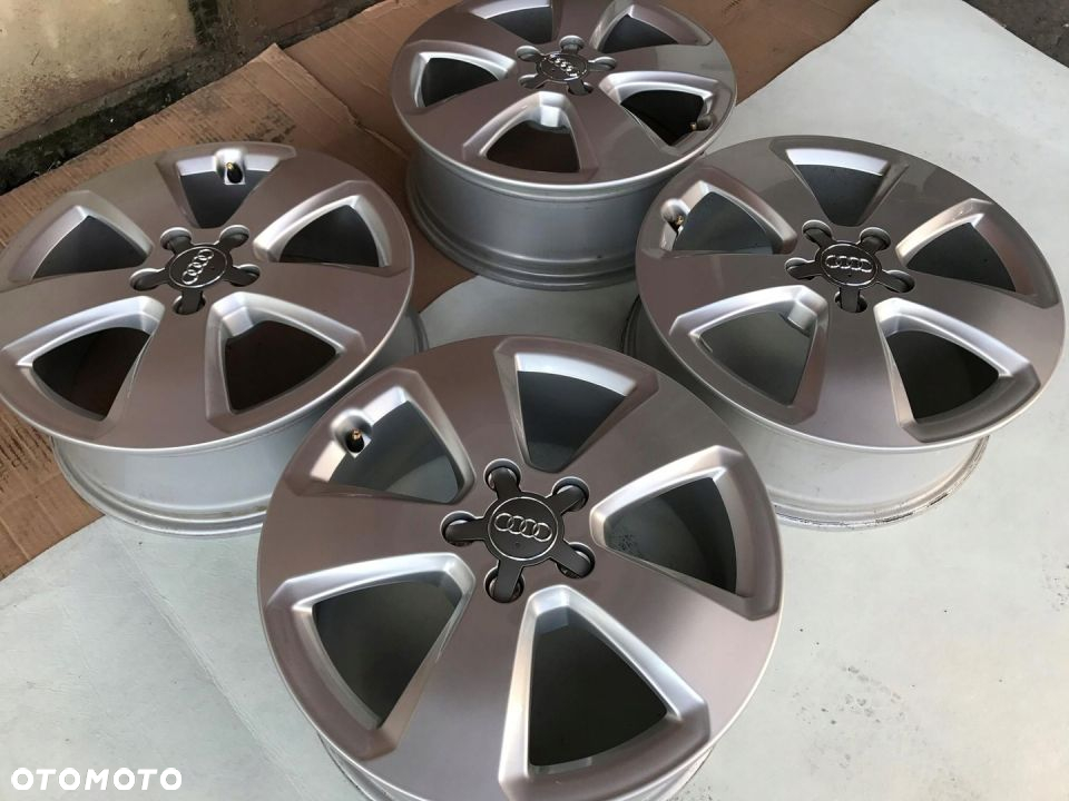 Oryginał felgi 17cali 8V0 audi A3 Vw Golf Skoda - 3