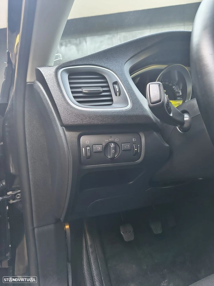 Volvo V40 1.6 D2 Kinetic - 20
