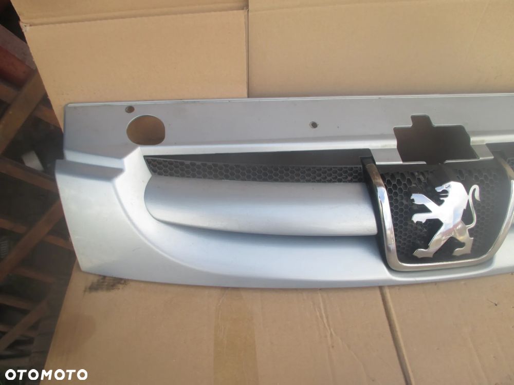 Atrapa grill Peugeot Partner Berlingo - 2