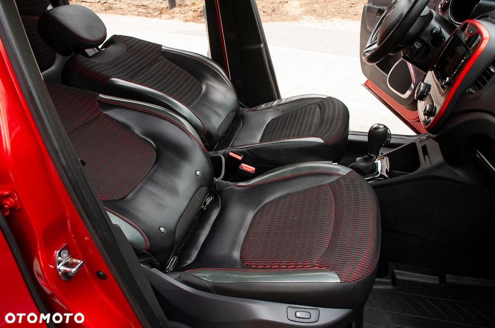 Renault Captur 1.2 TCe Helly Hansen EDC - 31