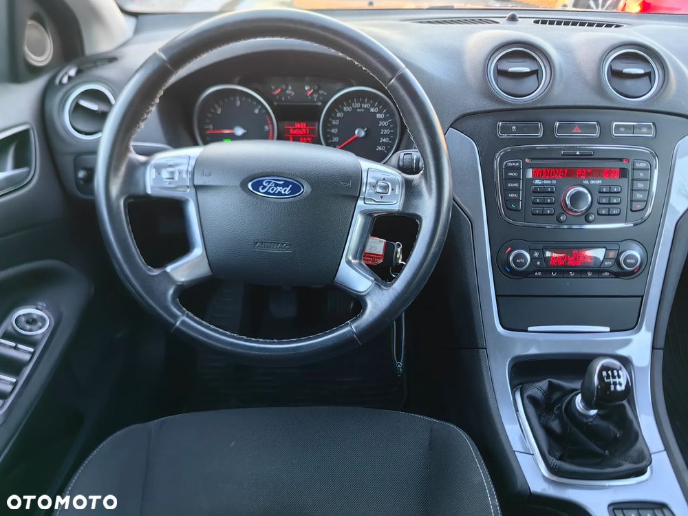 Ford Mondeo 2.0 TDCi Titanium - 9