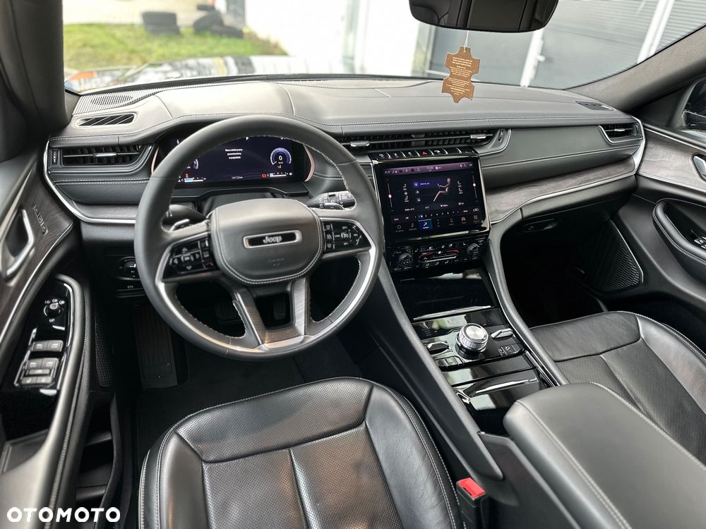 Jeep Grand Cherokee - 8