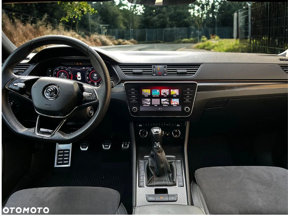 Skoda Superb 1.5 TSI Sportline - 4