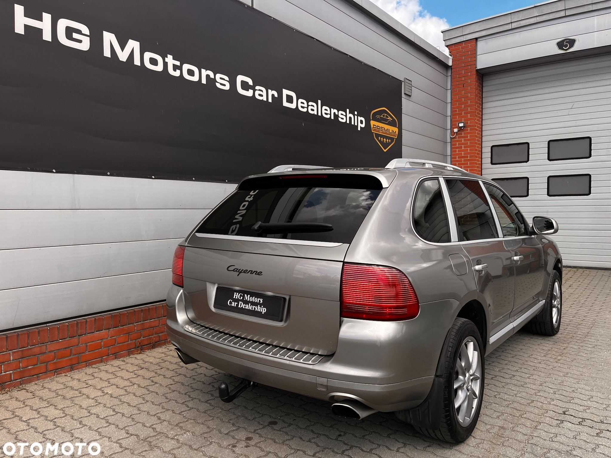 Porsche Cayenne Standard - 17