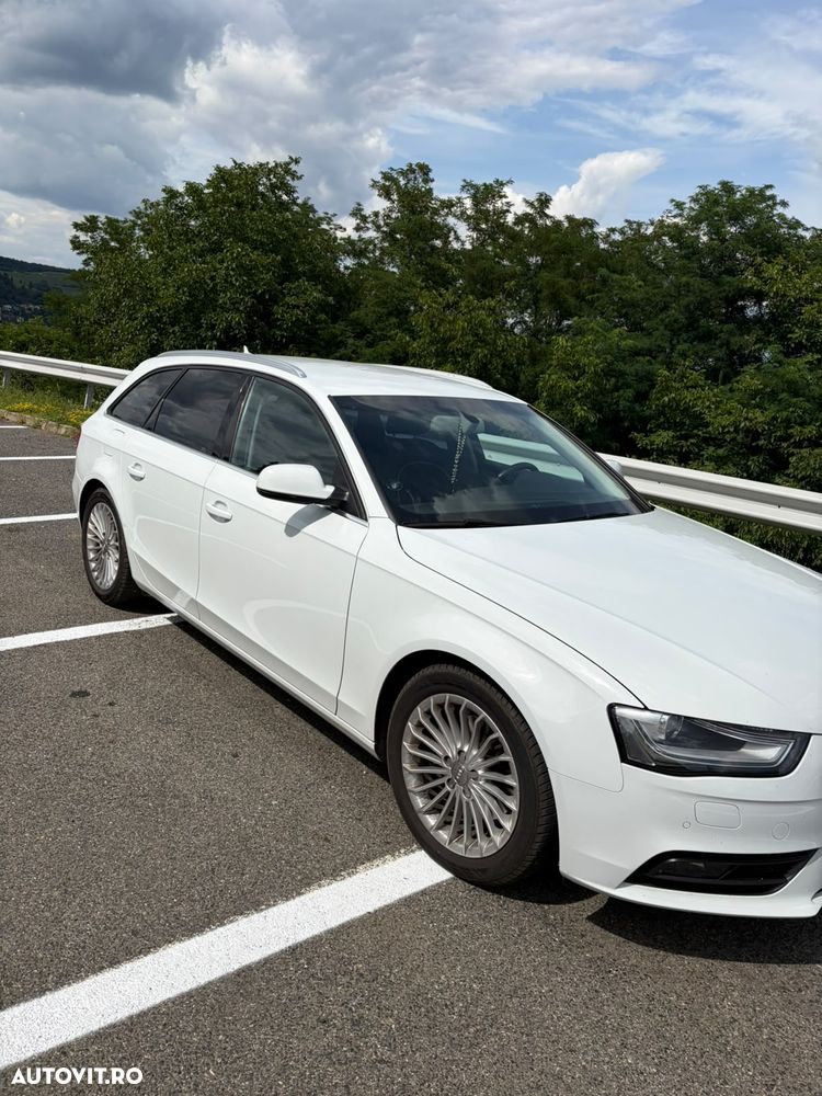 Audi A4 Avant 2.0 TDI quattro Stronic - 2