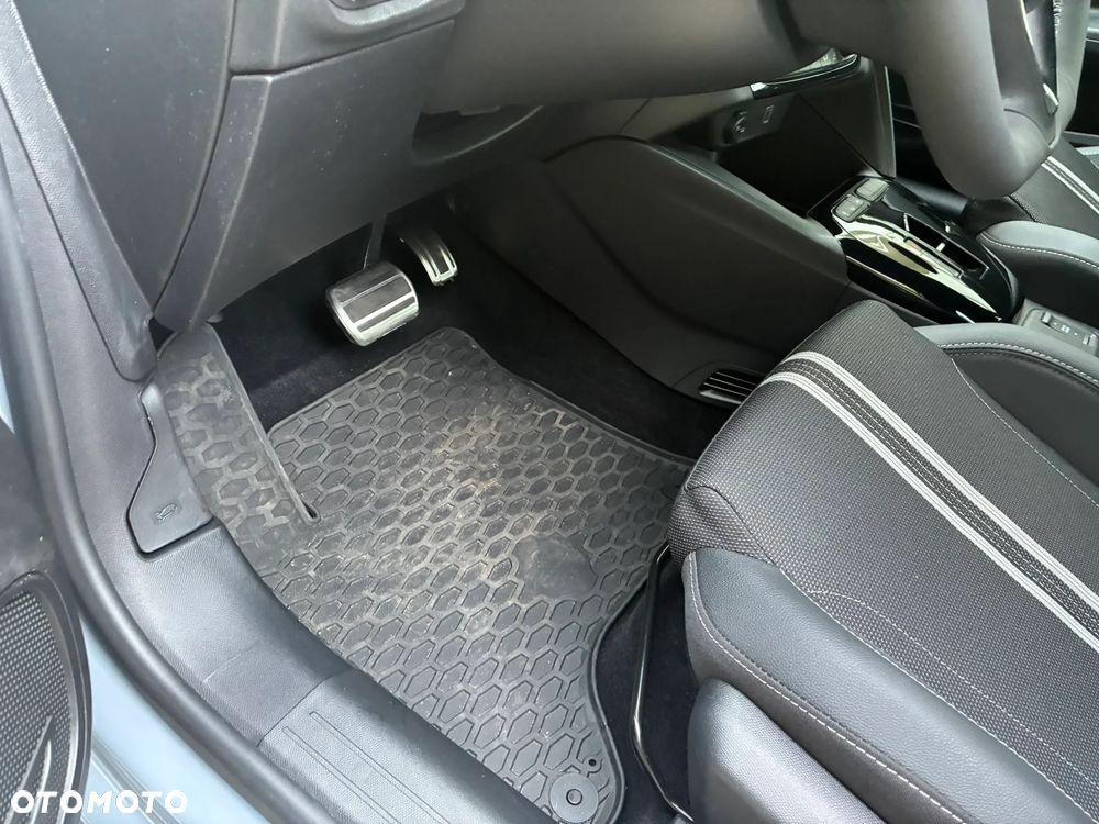 Opel Corsa - 12
