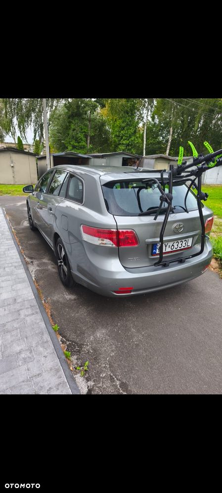 Toyota Avensis - 4
