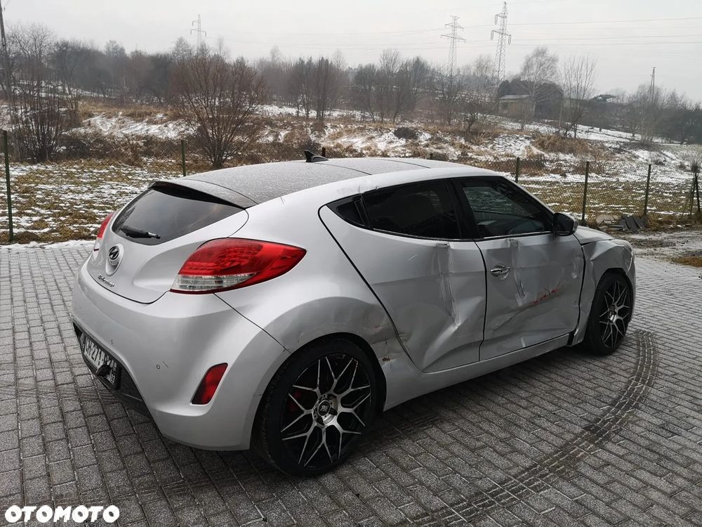 Hyundai Veloster 1.6 GDI Premium - 11