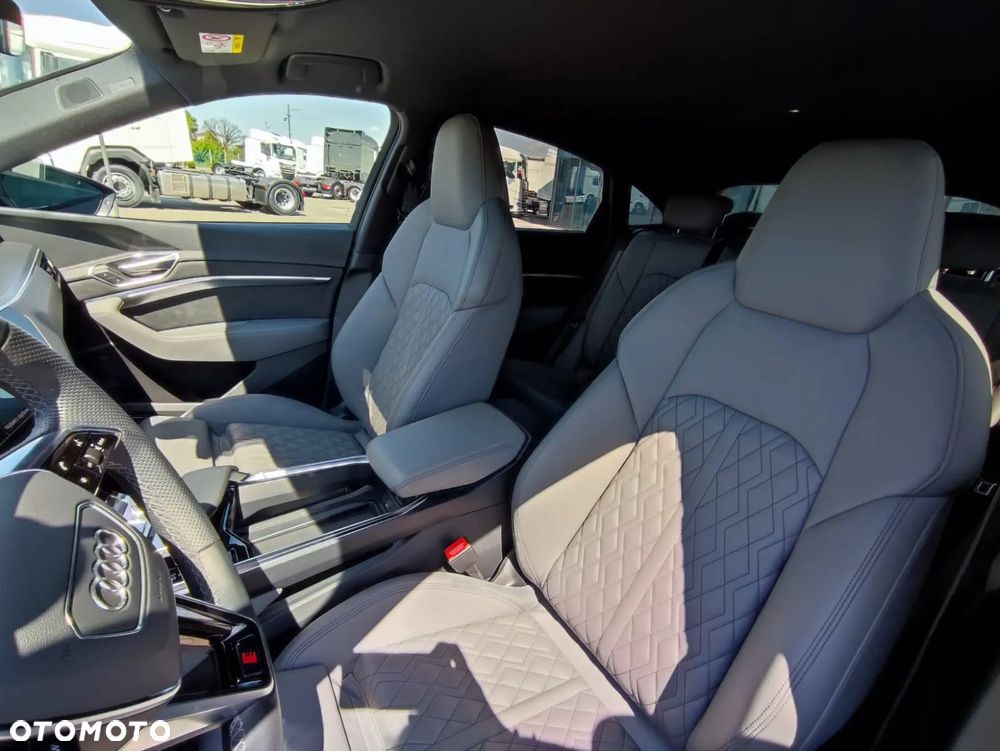 Audi e-tron 55 Quattro S Line - 22