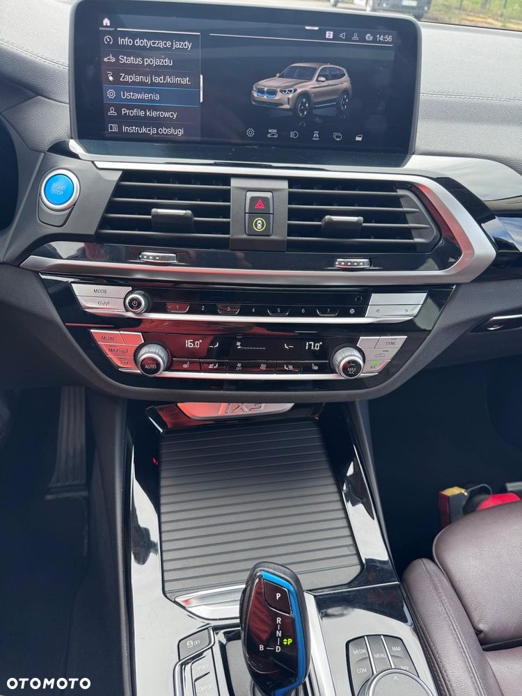 BMW iX3 Standard - 10
