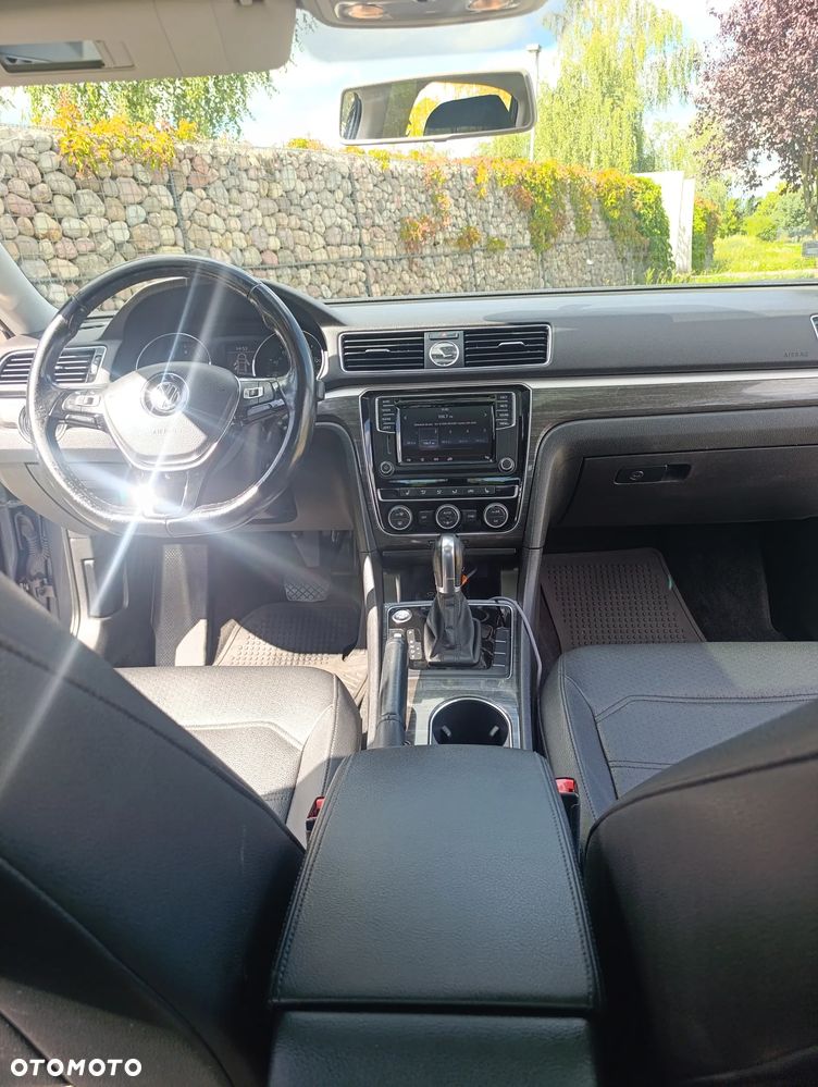 Volkswagen Passat 1.8 TSI BMT Highline DSG - 16