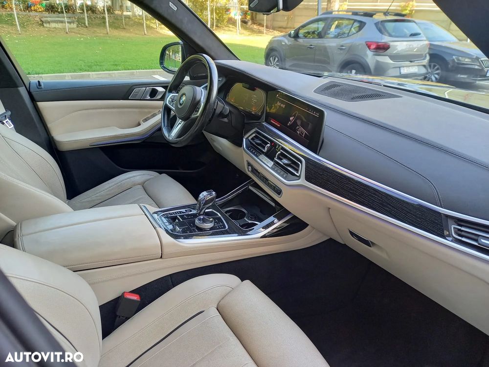 BMW X7 xDrive40i - 18