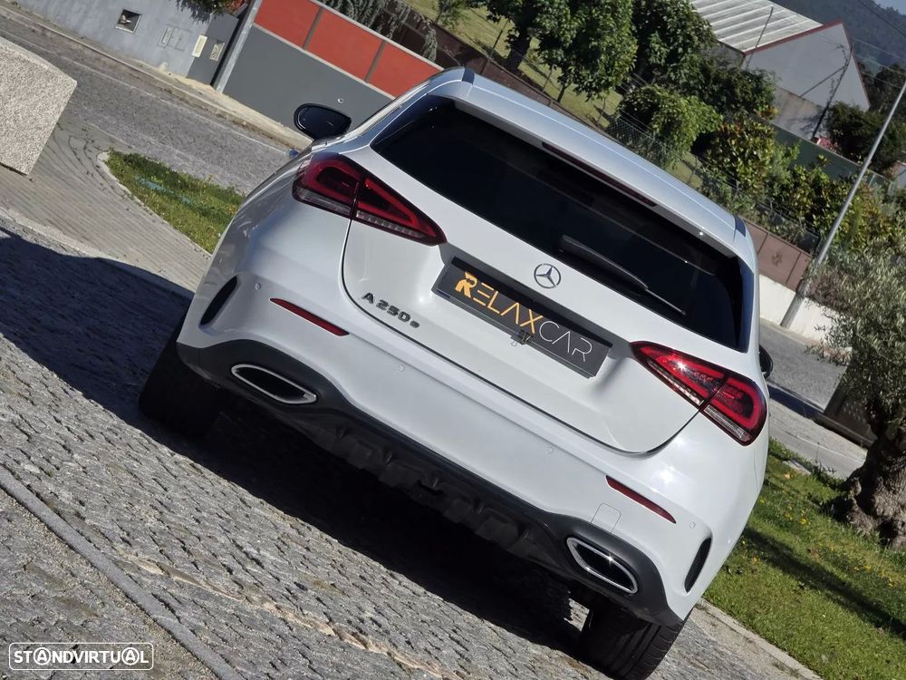 Mercedes-Benz A 250 e 8G-DCT AMG Line - 32