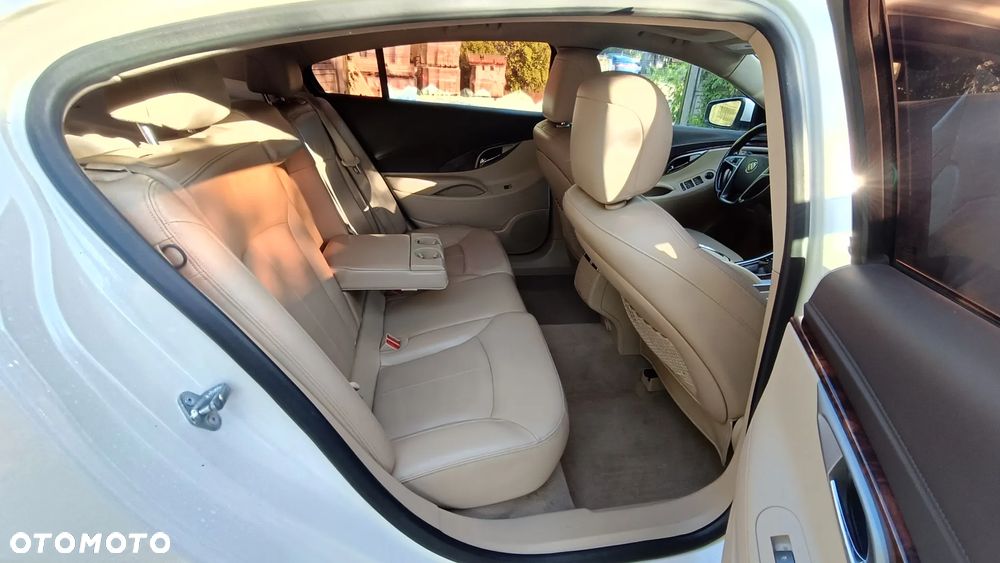 Buick Lacrosse - 39