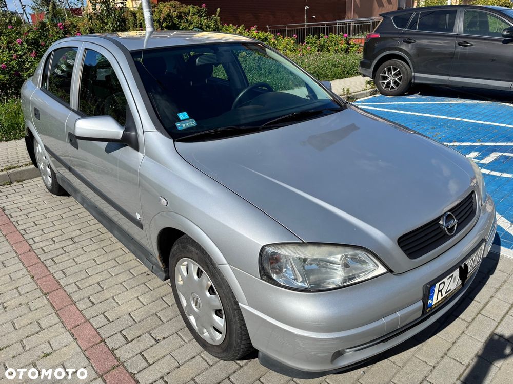 Opel Astra - 2