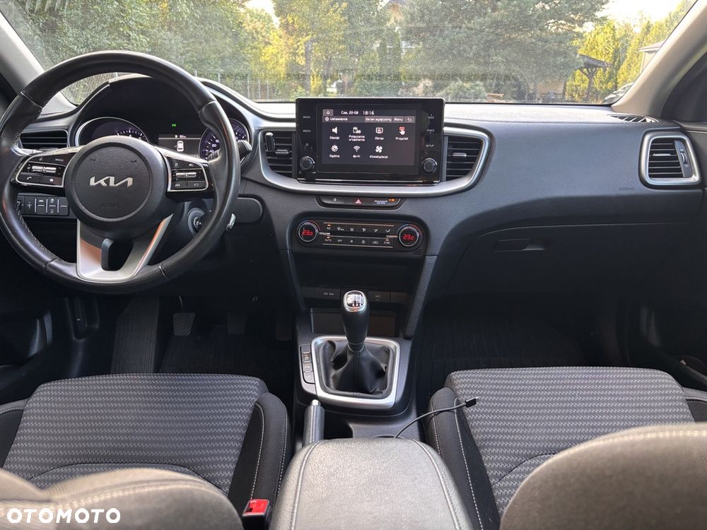 Kia Ceed 1.5 T-GDI M - 17