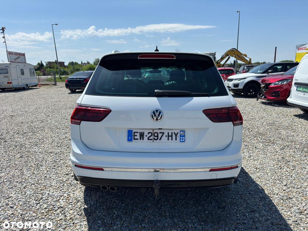 Volkswagen Tiguan 2.0 TDI SCR 4MotION DSG R-Line - 4