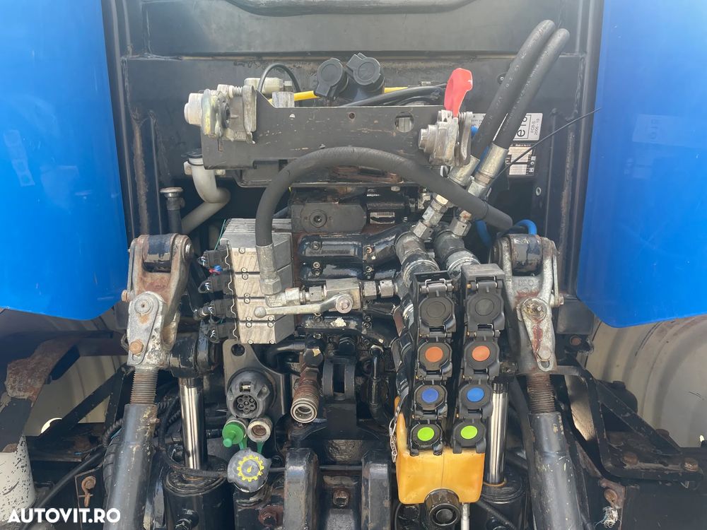 New Holland T6080 - 13