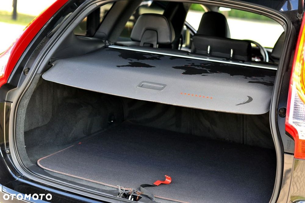 Volvo XC 60 D3 Ocean Race - 15